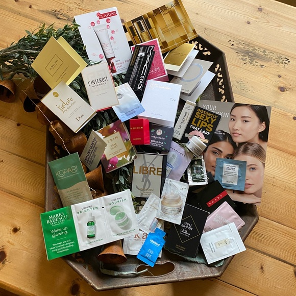 Prada Other - NWT Large (34) Authentic Designer Beauty Travel Size/Sample Bundle.